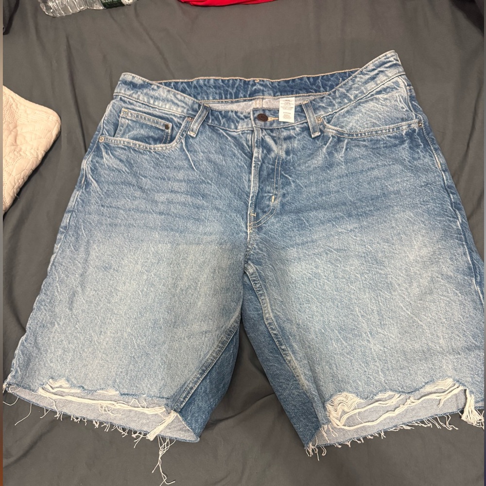 H&M Light Blue Boyfriend Jeans